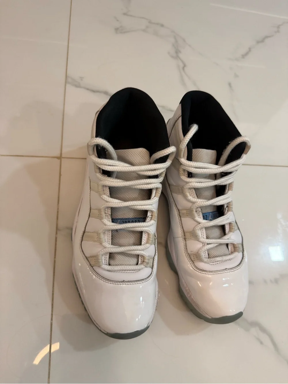Jordan Men’s White and Black Low-Top Sneakers